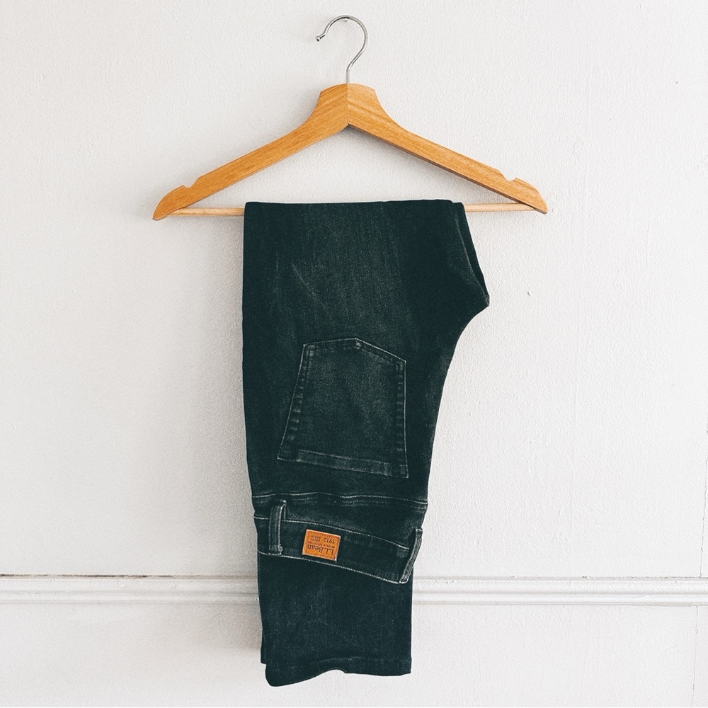 L.L. BEAN > Straight Leg Favorite Fit Jeans